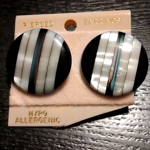1 inch round post earrings with prism like ribbons to catch the sun.